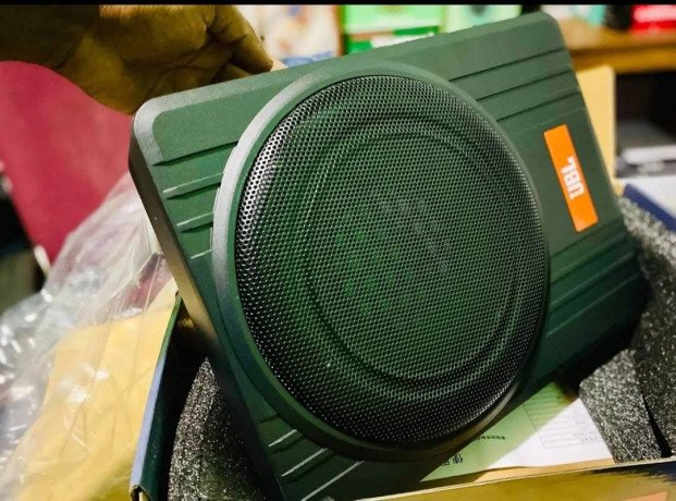jbl-under-seat-big-3